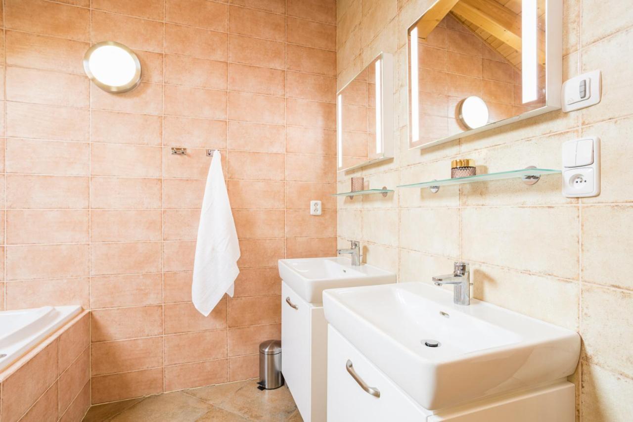 Vinny Apartman Rakovník מראה חיצוני תמונה